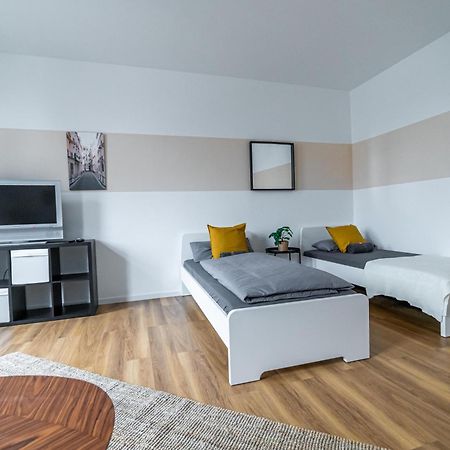 Fullhouse - Magdeburg - L10 Apartments ภายนอก รูปภาพ