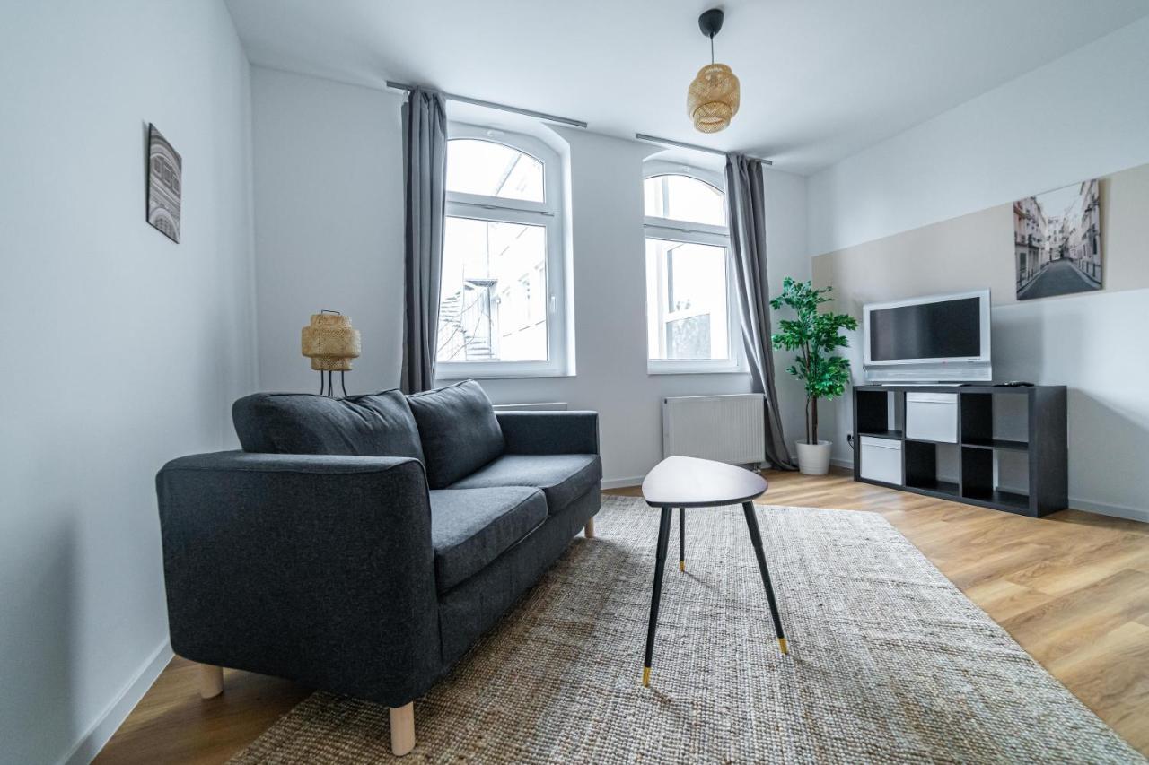 Fullhouse - Magdeburg - L10 Apartments ภายนอก รูปภาพ