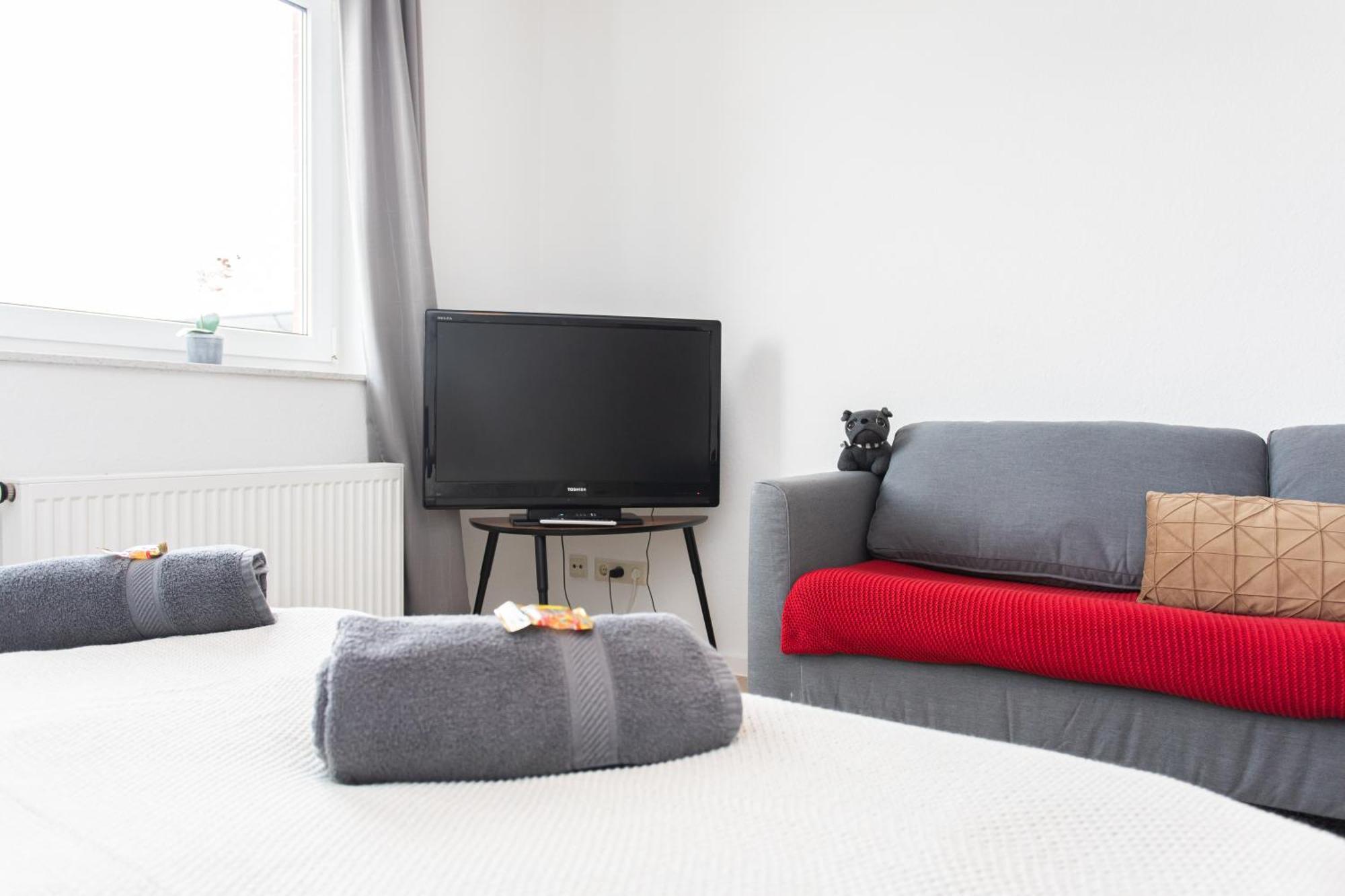 Fullhouse - Magdeburg - L10 Apartments ภายนอก รูปภาพ